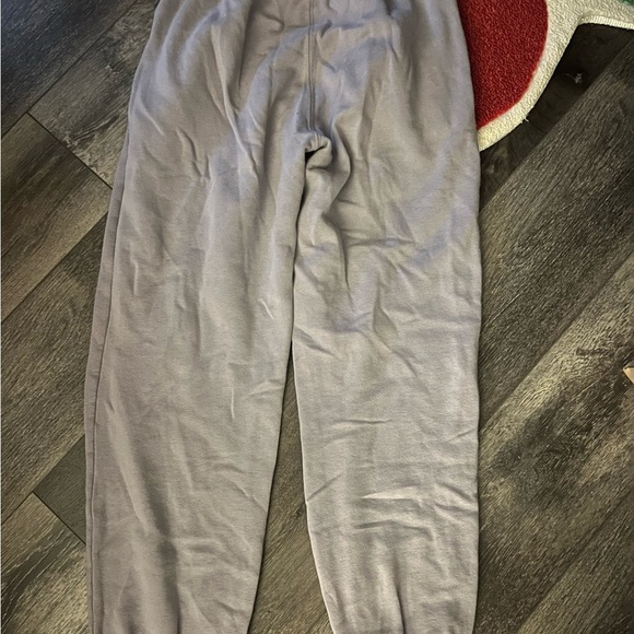 Hollister Women’s Light Purple Joggers - Picture 2 of 3